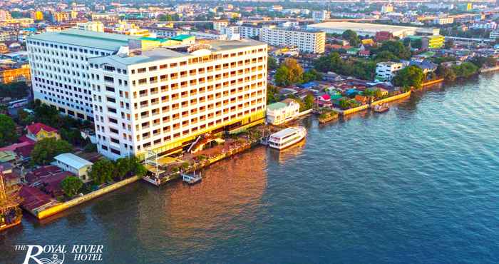 Bangunan The Royal River Hotel