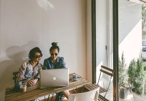 Lobby Good One Poshtel & Cafe Bar