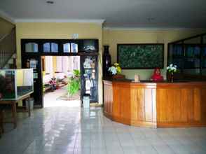 Lobi 4 Hotel Dewi