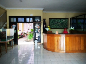 Lobby 4 Hotel Dewi