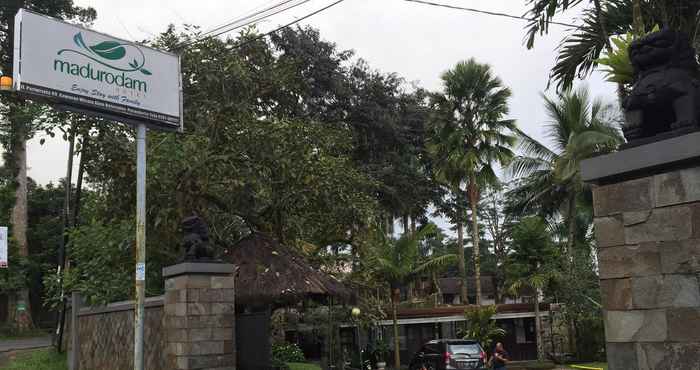 Bangunan Hotel Madurodam Baturaden