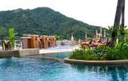 สระว่ายน้ำ 7 Peach Hill Resort & Spa