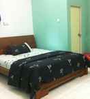 BEDROOM Spacious Queen Bed in Sudirman SCBD (WJY)