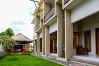 ภายนอกอาคาร OYO 992 Semilir Senggigi Inn