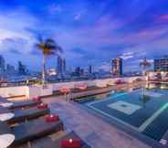 Swimming Pool 5 Furama Silom Bangkok