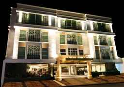 Crown Regency Hotel Makati, ₱ 5,257.58