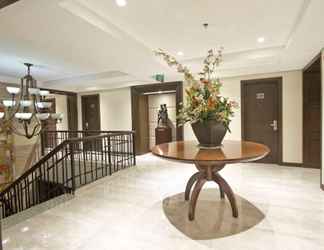 Lobby 2 Crown Regency Hotel Makati