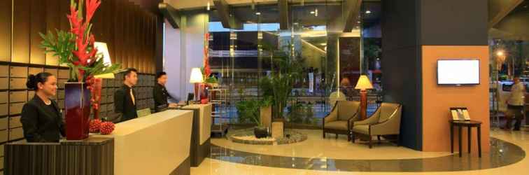 ล็อบบี้ The Malayan Plaza Hotel