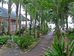 Exterior 4 La Salangane Caalan Beach Villa