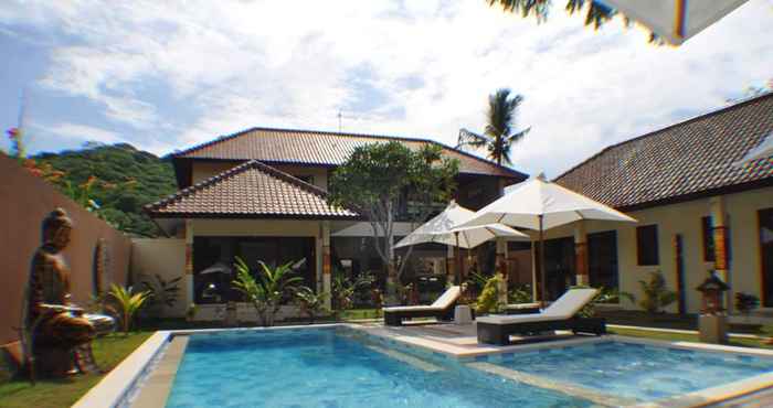 Swimming Pool Mimpi Nyata Villa