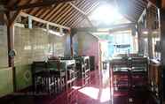 Restaurant 6 Duyung Rooms & Resto