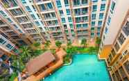 Swimming Pool 4 Atlantis Condo by Somphong