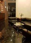 LOBBY Nirain Suites Apartments - Hotel