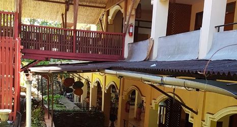 Exterior 2 Centro Bajo Hotel & Resto