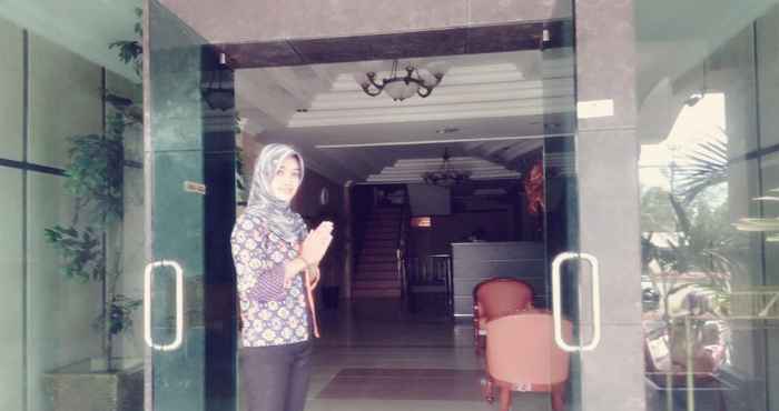 Lobi Hotel Tiara Surya Syariah