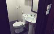 In-room Bathroom 3 Hotel Andika Syariah