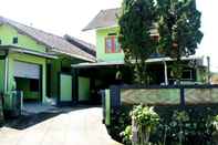 Luar Bangunan Bayu Murti 1 Guest House