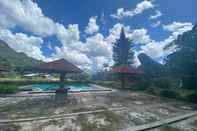 Swimming Pool OYO 91073 Rantepao Lodge