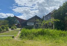 Luar Bangunan 5 OYO 91073 Rantepao Lodge Near Patung Tedong Bonga