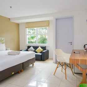 Bedroom 1 Wood Hotel Bandung, Rumah Mode Factory Outlet Hotels
