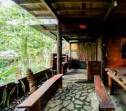 Lobi 6 Rimbono Homestay & Villa