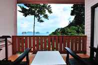 พื้นที่สาธารณะ Koh Ngai Cliff Beach Resort