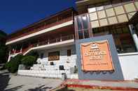 Exterior Koh Ngai Cliff Beach Resort