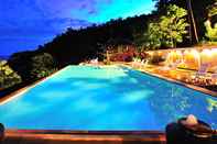 Swimming Pool Koh Ngai Cliff Beach Resort