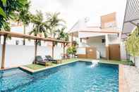 Swimming Pool Talay Hotel and Villa