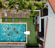 Swimming Pool 4 Talay Hotel and Villa