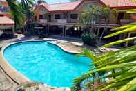 Swimming Pool Gertes Resort Hotel & Restaurant