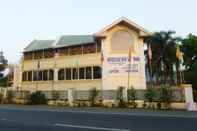 Bangunan Bridgeview Inn