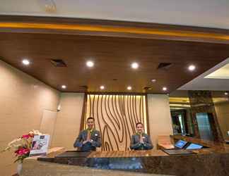 Lobby 2 Grand Whiz Poins Simatupang Jakarta