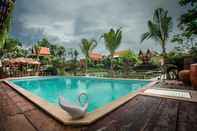 Swimming Pool Ayutthaya Retreat