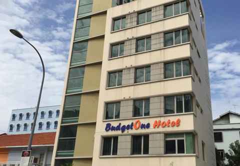 Exterior BudgetOne Hotel