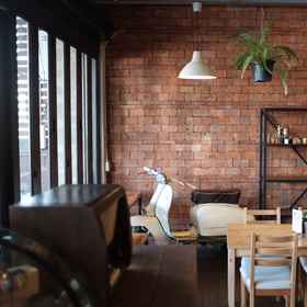 Phrakhun House Ayutthaya 1, Hotel Nigiwai Shabu&Sushi Buffet Ayutthaya Cawangan Jambatan Pridi