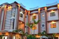 Luar Bangunan Casanas Suites