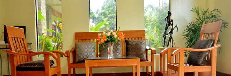 Lobby Casanas Suites