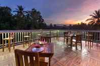 Bar, Cafe and Lounge Coconut Boutique Resort