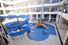 Swimming Pool Laut Biru Resort Hotel