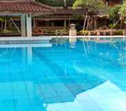 Swimming Pool 5 Pantai Indah Resort Hotel Barat Pangandaran
