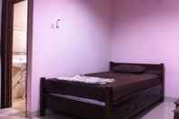 ห้องนอน Spacious Room Near Kemang (PLT)