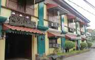 Bangunan 3 Grandpa's Inn