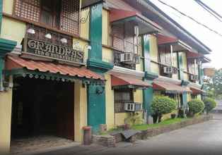 Bangunan 4 Grandpa's Inn