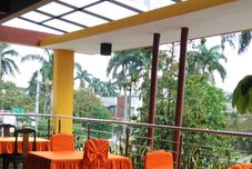 レストラン Malang City Boulevard Homestay & Restaurant