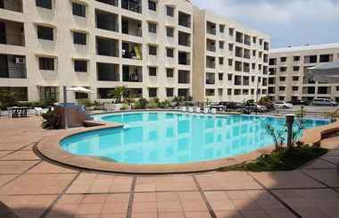 Swimming Pool 2 Lancaster Hotel Cebu