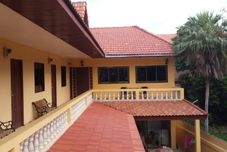 外観 LC Apartments