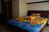 ห้องนอน Spacious Room in Kebayoran Baru for Female (GRT)