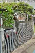 Exterior 4 Clean Room in Tanah Abang for Women (SBN)