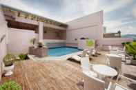 Swimming Pool Diamond Suites and Residences 